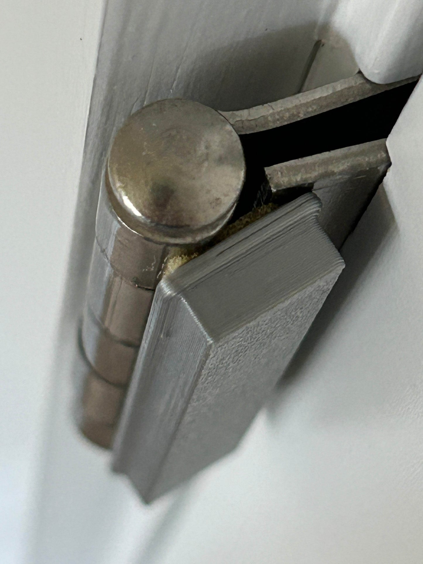 Hinge Husher® Lubricant Cartridge (3-pack) for squeaky door hinges - Hinge Husher